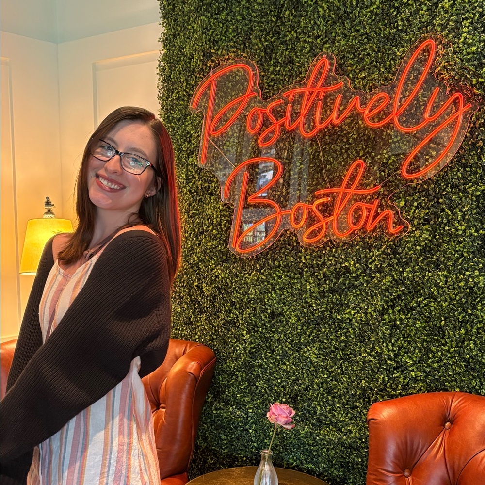 Meet your Posher, Joely